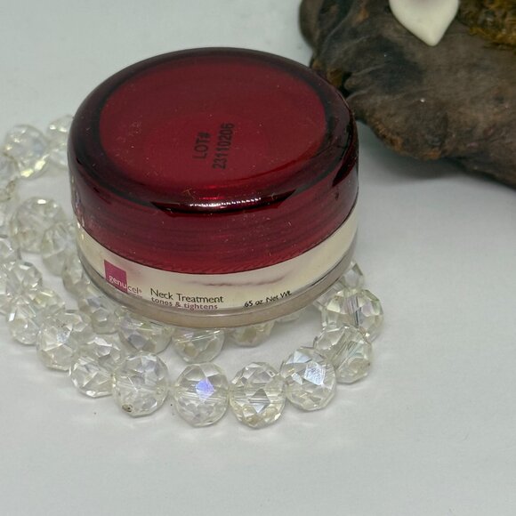 Chamonix Genucel Neck Treatment Tones & Tightens - .65 oz - New in Box* - Picture 5 of 7